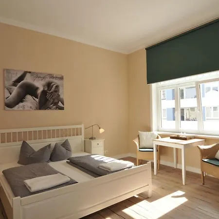 Cafe Orth Vendégház 3*